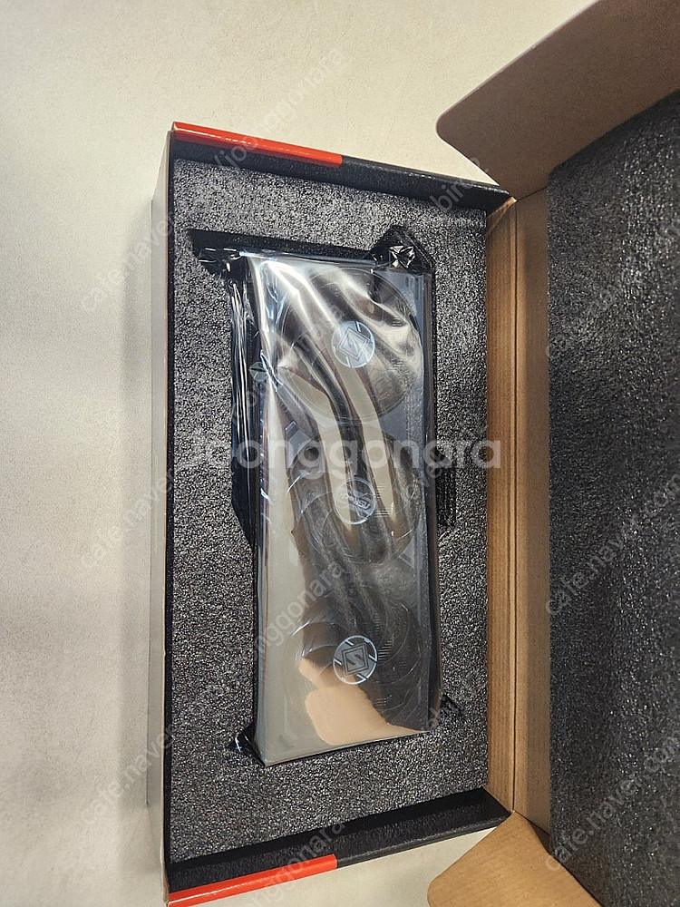 ASRock 라데온 RX 9070 XT 스틸레전드 미개...--2