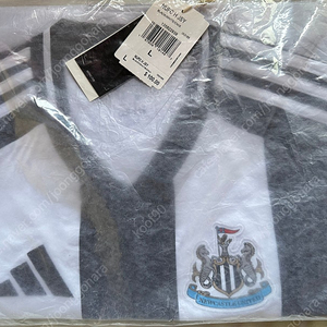 [새제품] 뉴캐슬 24/25 유니폼 해외 L 국내 XL