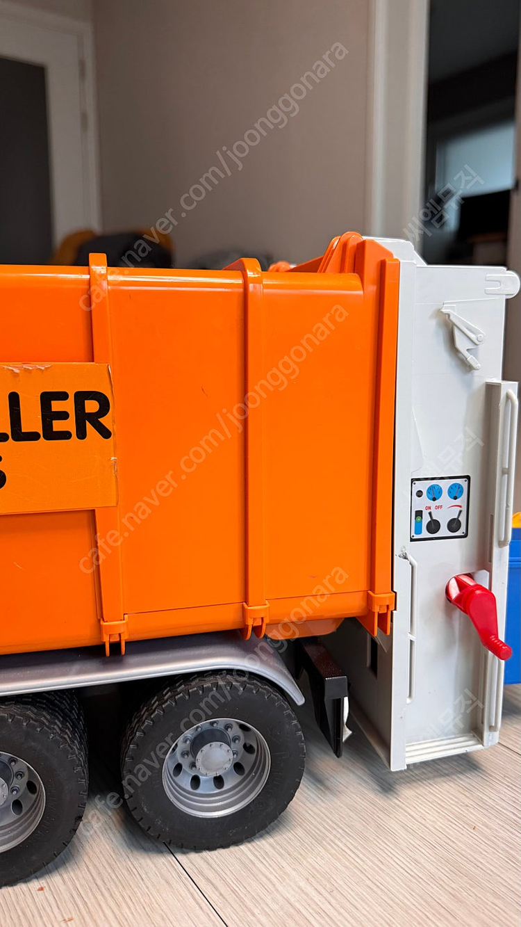 브루더 청소차 쓰레기차 팔아요~!!--4