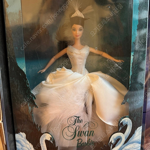 THE SWAN BARBIE