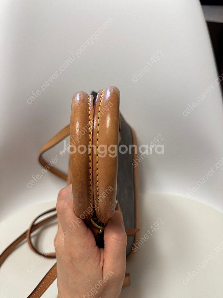 루이비통 알마 BB 모노그램--4