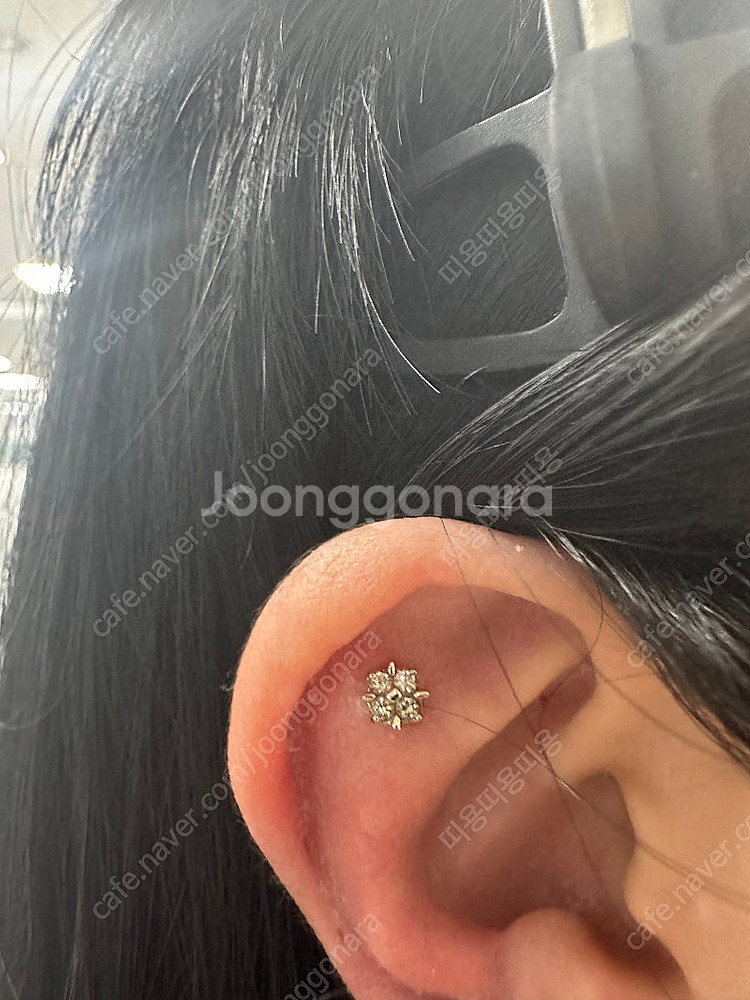 14k리얼화이트 꼬냑다이아 피어싱--0