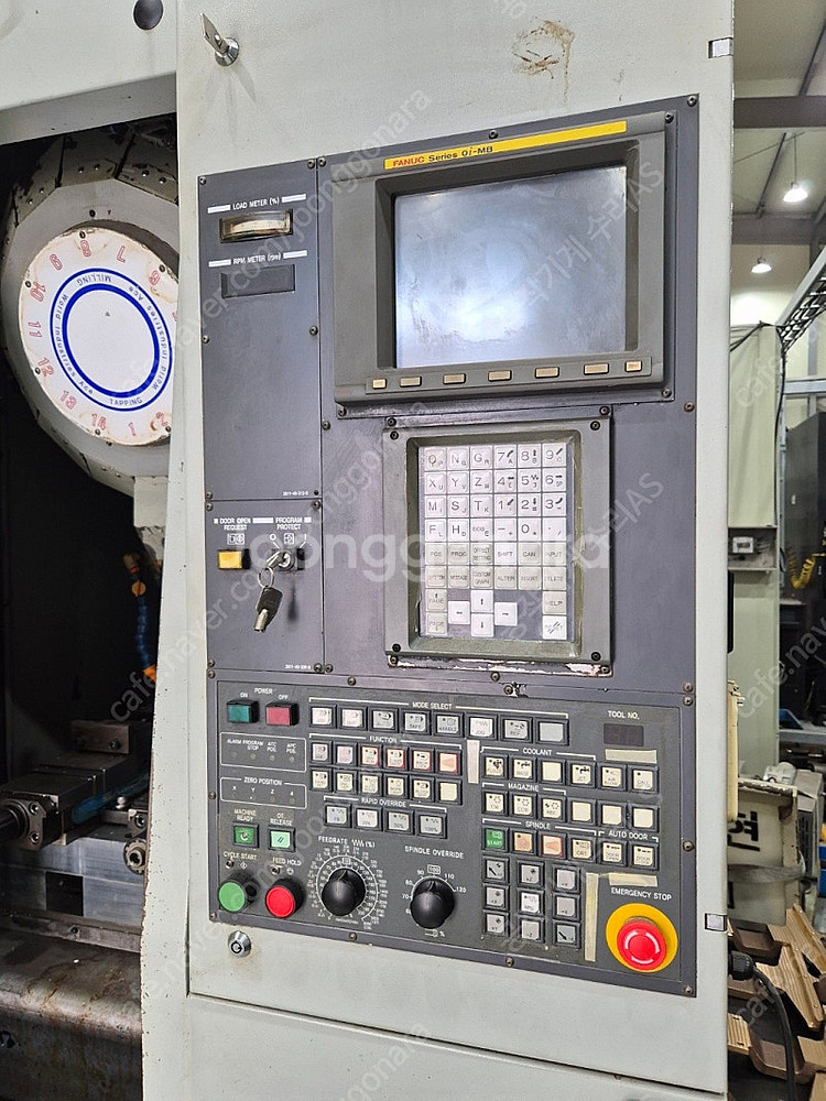 CNC/MCT 머시닝쎈터 현대위아 vx380tdi 급매합니다--3