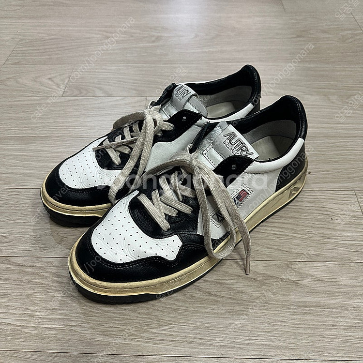 오트리 스니커즈 검흰 범고래--0