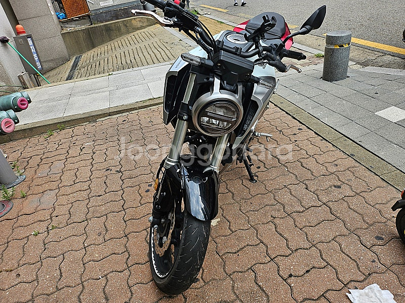 혼다 CB125R 2020년식 (10,290km)--8