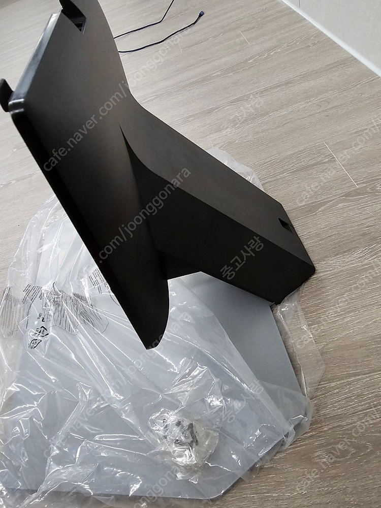 새거) 삼성 98인치 TV 스탠드 거치대--3