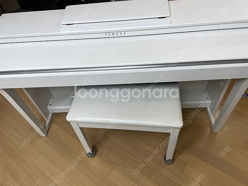 야마하 CLP-625WH 디지털 피아노 판매합니다.--0