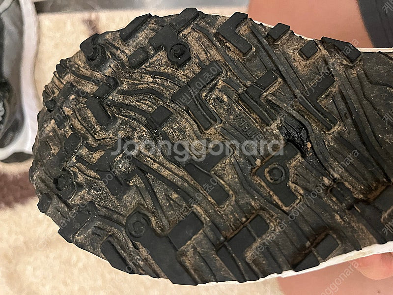 Norda 001 노다 Core Black 남 275--6