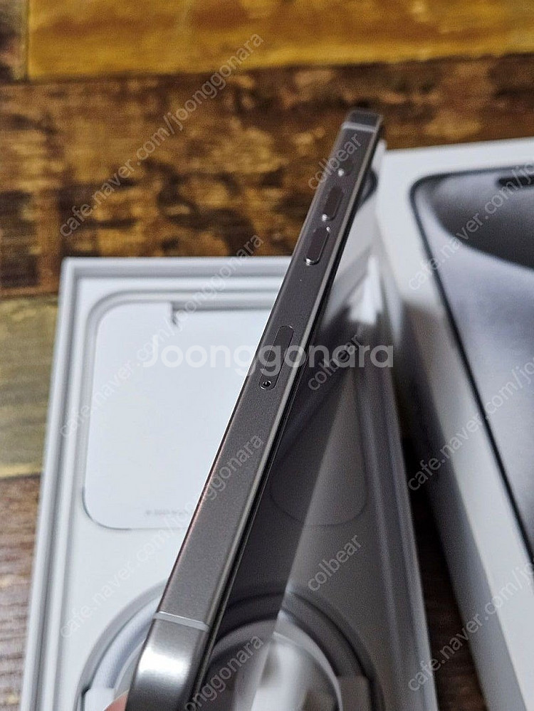 애플 아이폰15프로맥스 512GB 공기기 판매합니다--3