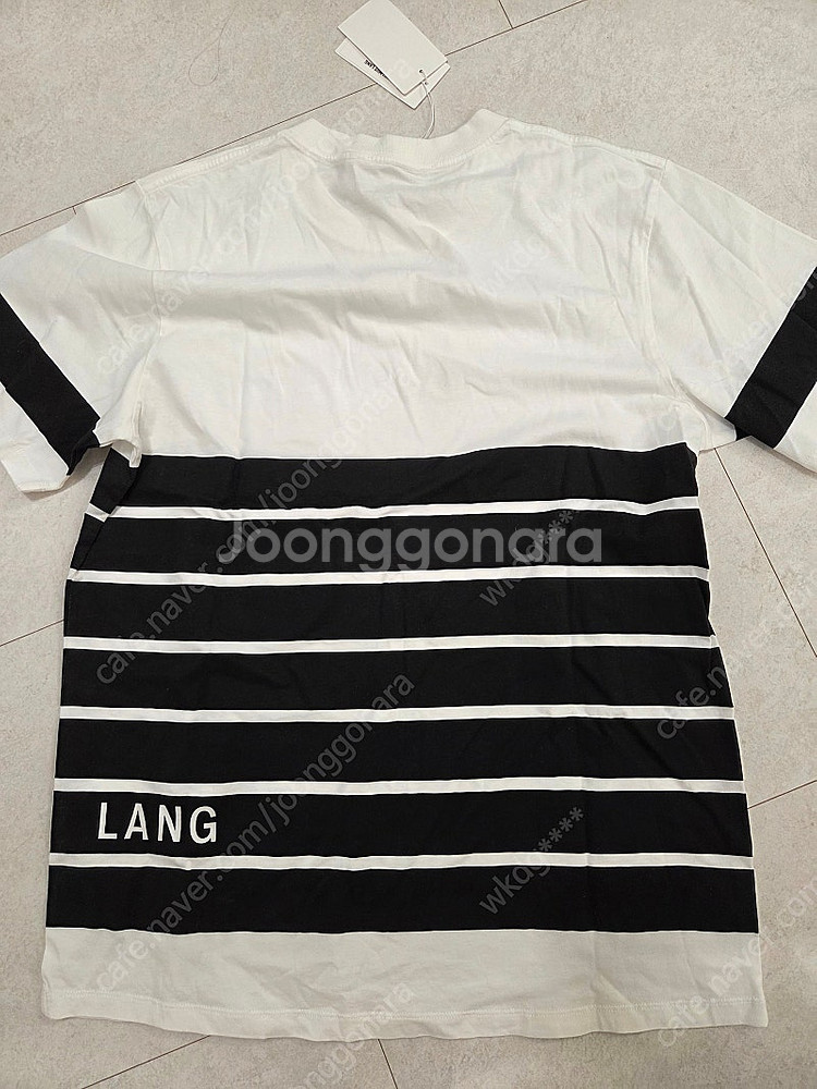 [새상품] 헬무트랭 로고 스트라이프 반팔--2