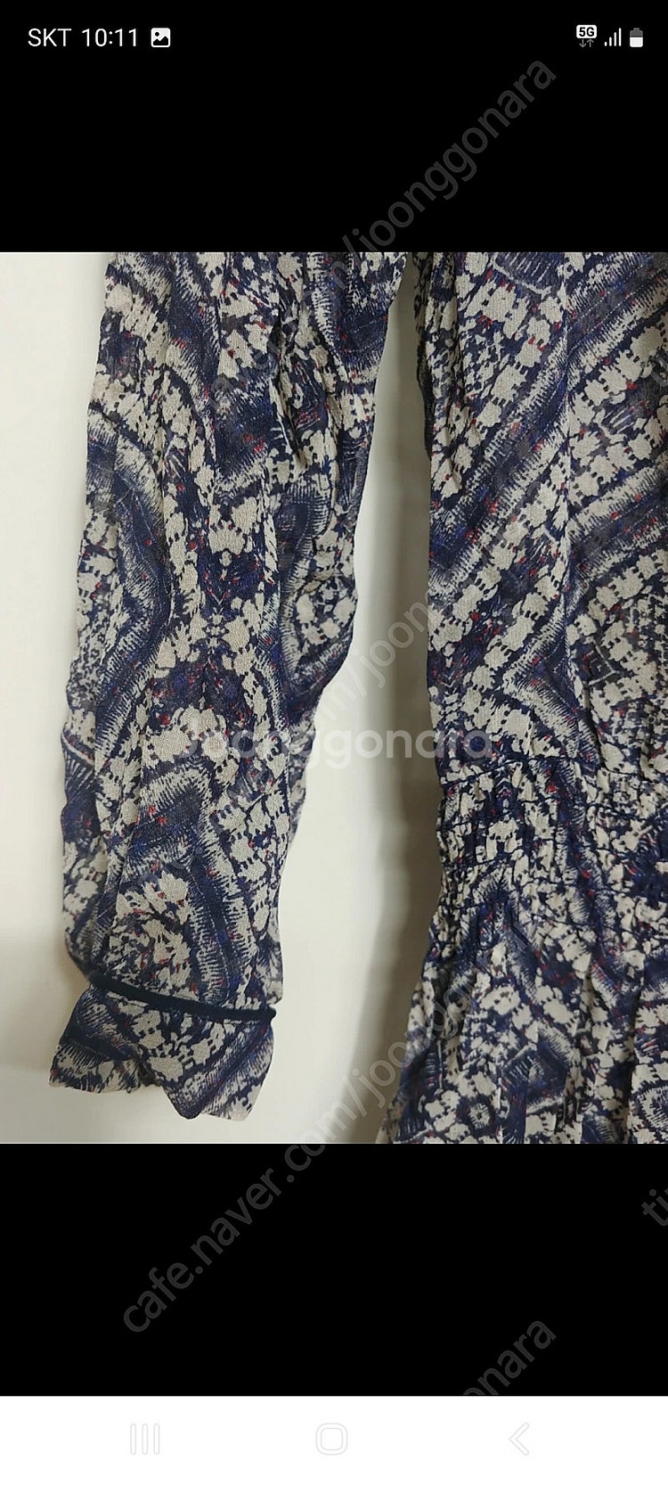 클럽모나코 실크 블라우스--3