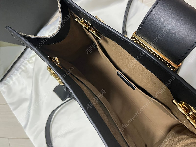 구찌 패드락 미니엄 토트백 이미지