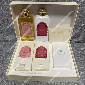 (정품) 산타마리아노벨라 산마노 바뇨쉬우마 로사노벨라 바디워시 250ml + 로사노벨라 바디로션 250ml + 프리지아 오드코롱 향수 2ml 2개(총 4ml) 세트 팝니다