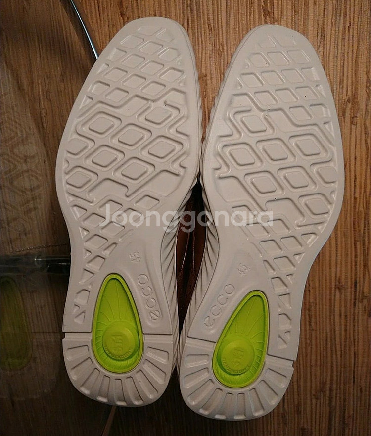 에코(Ecco)남성화 윙팁 브라운 EU41(새제품) 운동화 기준 270-택포가격--9