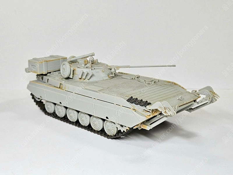 조립품 [Dragon] 1/35 BMP-2E 이미지