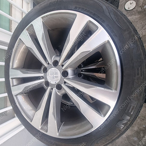 벤츠 19인치 휠타이어 4개판매합니다