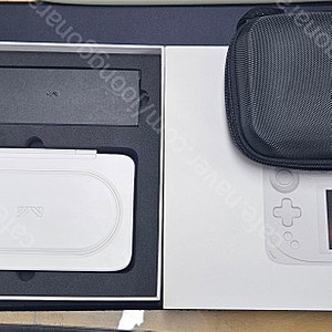 아야네오플립DS(화이트) 7840U 32G 2T + SD 1T(연*부님 한방팩 세팅) 판매합니다.