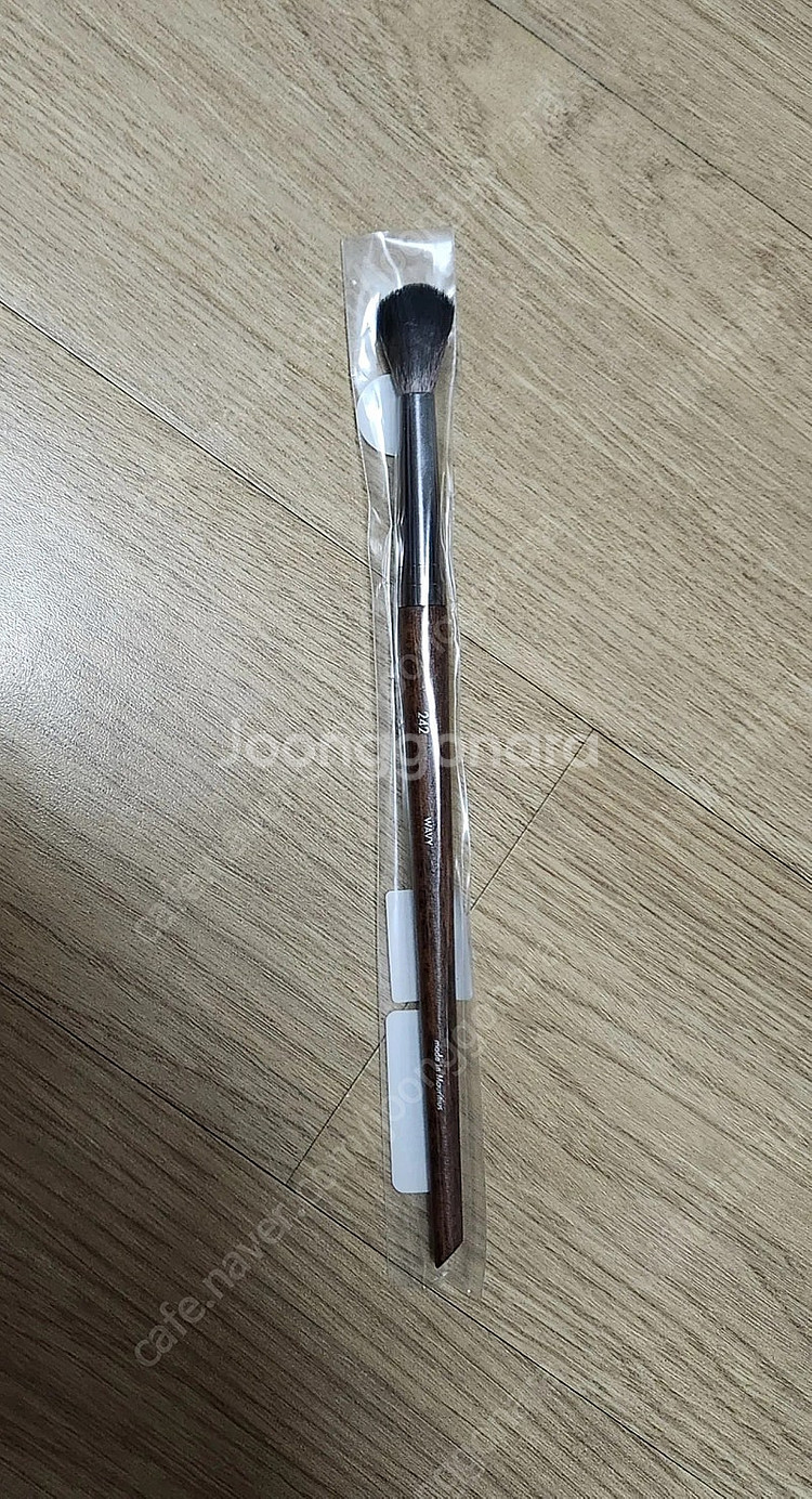 메이크업포에버 아이블렌더 브러쉬 새거--1