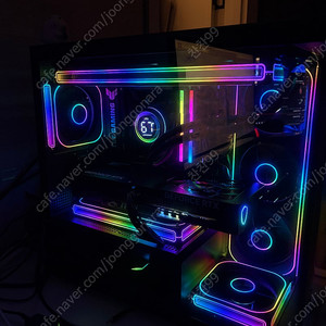 9800X3D, RTX5070 RGB본체