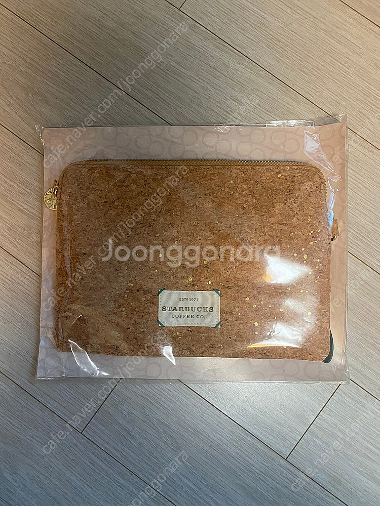 스타벅스 코르크 헤리티지 파우치 미개봉 판매합니다--0