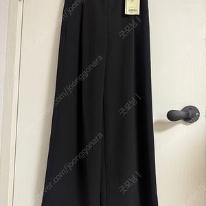 ZOOC 블랙 핀턱 뒷밴딩 와이드팬츠 S. 슬랙스 바지 쥬크 타임 미샤 랑방 지컷 마인 온앤온