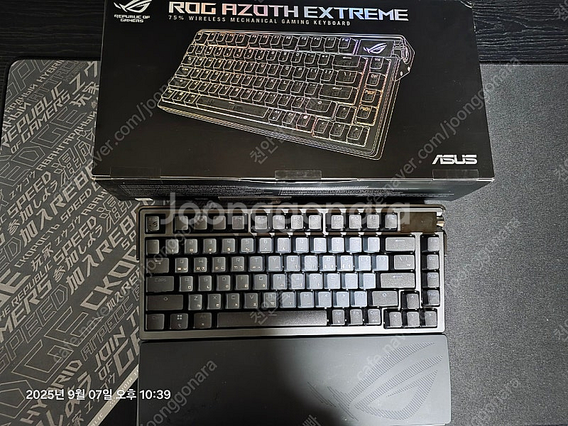ASUS ROG Azoth Extreme 적축--0