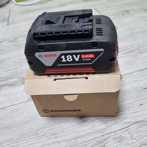 보쉬 18V-5Ah 밧데리 (새상품)