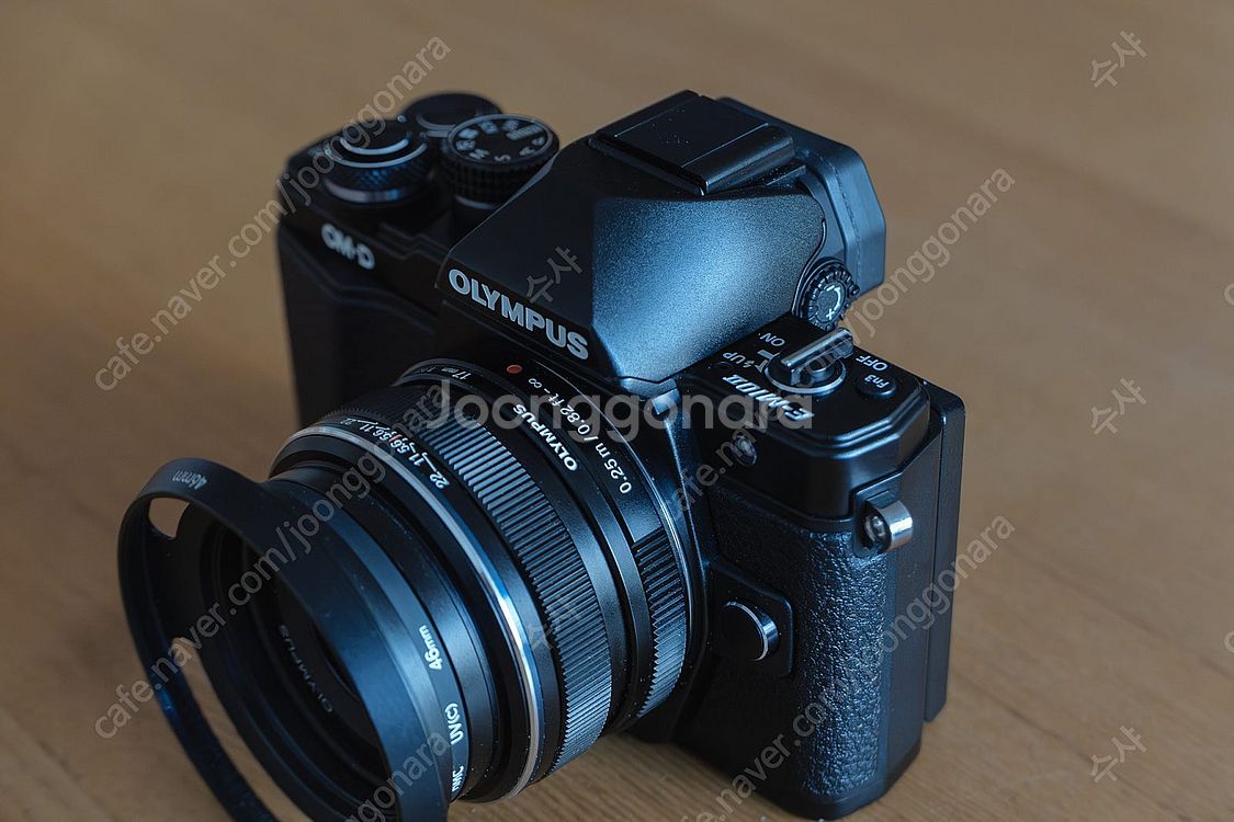 올림푸스 E-M10 Mark2블랙(mk II mk2)+...--6
