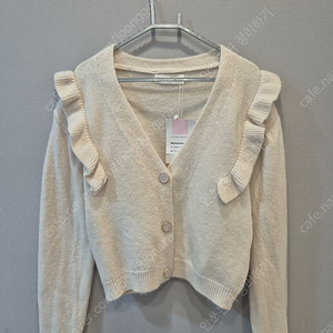 (새상품)밀바이 스튜디오 화이트,아이보리 가디건, 니트