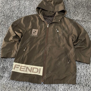 펜디 FENDI 바람막이 자켓 105~110싸이즈