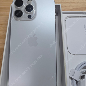 아이폰15프로맥스 512gb 화이트 팝니다.