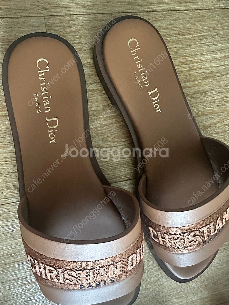 디올 디웨이 슬리퍼 35--1