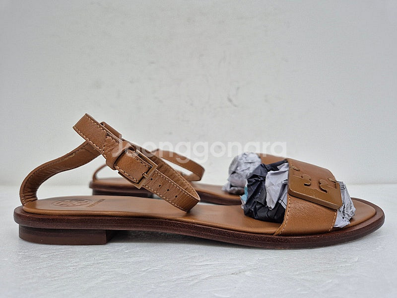 토리버치 여성 샌들 250--0