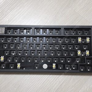 leobog hi75 블랙 베어본 팝니다