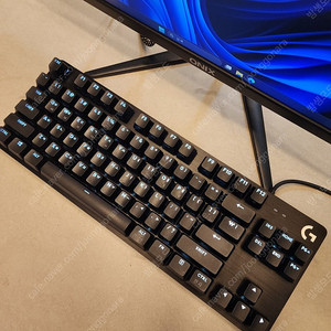 (택포)로지텍 G413 LED 기계식키보드 TKL SE 팝니다