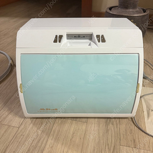 미쉘 화장품 냉장고 AME-0202S 팝니다