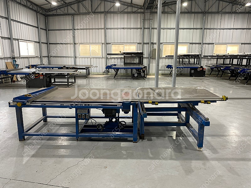 목공기계 - 재단횡절기 2축 팝니다.(슬라이딩폭 630)--0