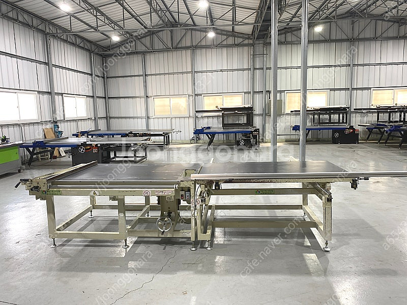 목공기계-나라산업 재단횡절기 1축 팝니다.--0