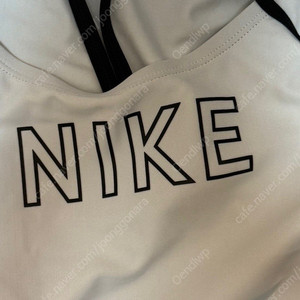 나이키 로고컷아웃 화이트28