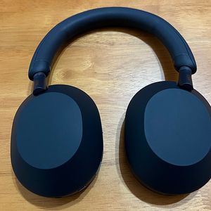 소니 SONY WH-1000XM5 블루 판매합니다!!