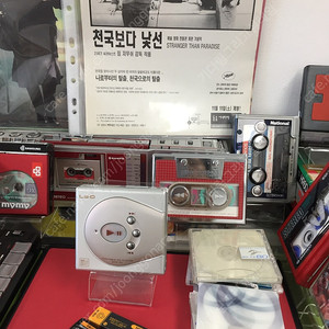 워크맨/MD플레이어 작동품-껌전지 2개로 작동하는-Hitachi MDP-30+껌전지2개+사용제 중고 MD10장/택포가