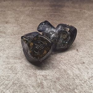 랩소디오 인피니티 mk1 커스텀 CIEM 판매합니다