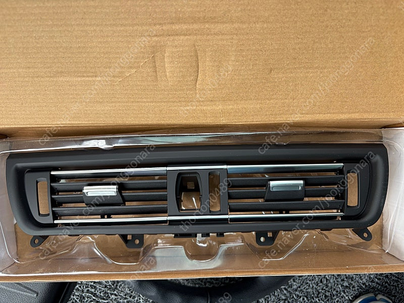 BMW F10, F11 스티어링휠 / 송풍구 / 버튼 트림 합쳐서 5만원 이미지