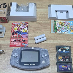 gba(백라이트x)+ 메이드인와리오+ 요시만유인력+ 정발드래곤볼등 알팩3