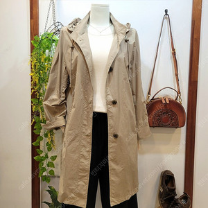 비씨비지 BCBG 후드 사파리 코트