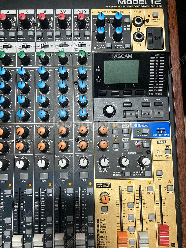 Tascam Model 12 믹서--2