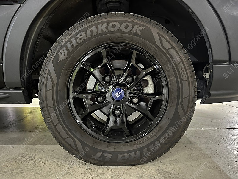 5인승 캠핑카 포드 트랜짓 로우탑 이미지