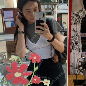[새상품, 차정원 착용] 리포스 브이넥 슬리브리스 티셔츠