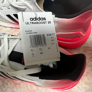 ULTRABOOST 20 EG5177 새거 사이즈 단종 팝니다