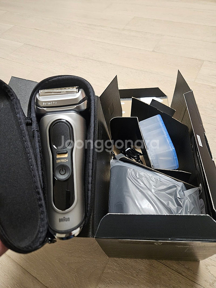 브라운 면도기 9시리즈 9565cc 미사용--2